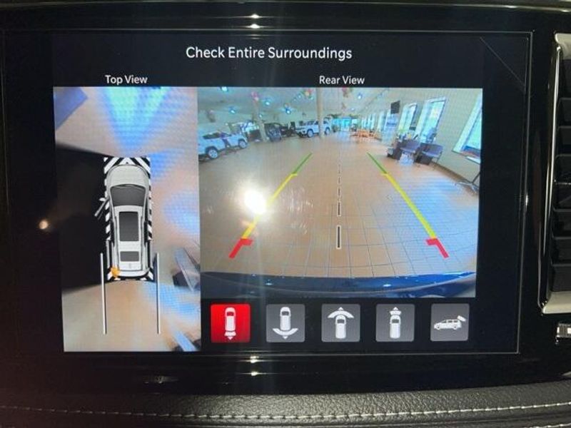 2025 Chrysler Pacifica SelectImage 23
