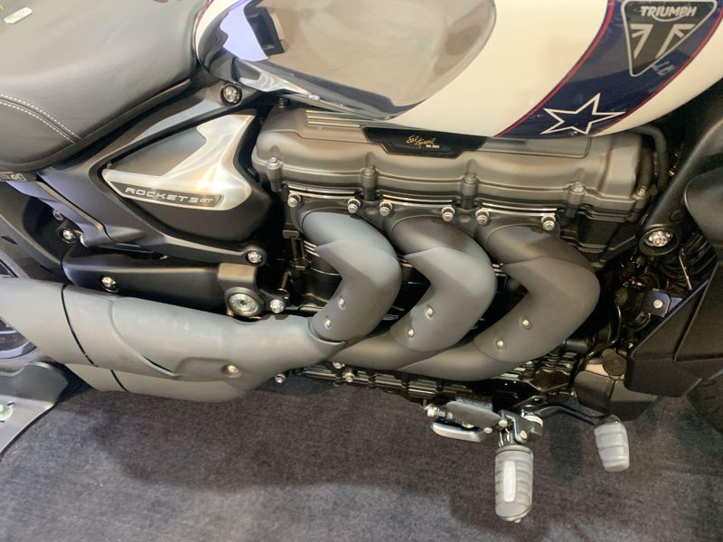 New 2025 Triumph ROCKET 3 R EVEL KNIEVEL EDITION Image 4