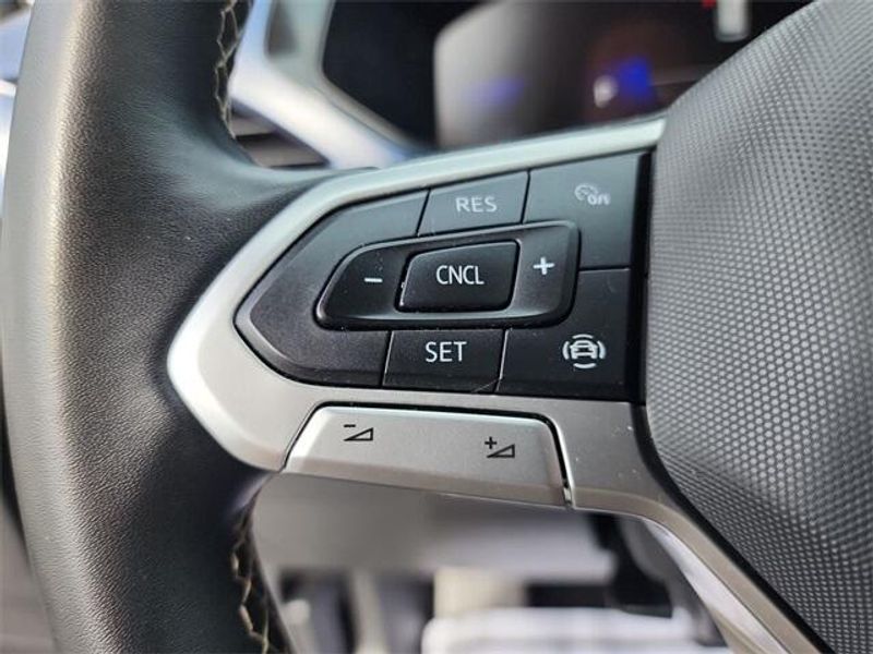 2022 Volkswagen Taos 1.5T SEImage 19