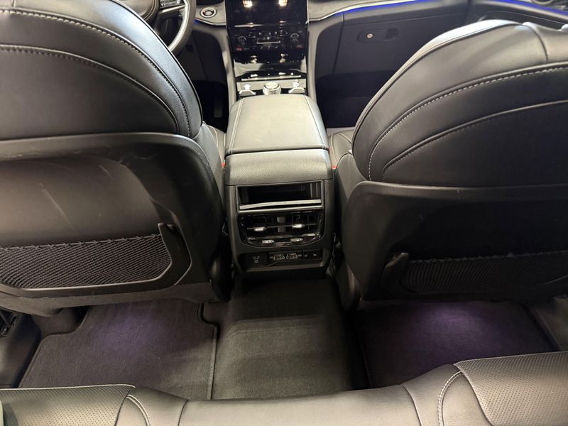 Used 2024 Jeep Grand Cherokee OverlandImage 19