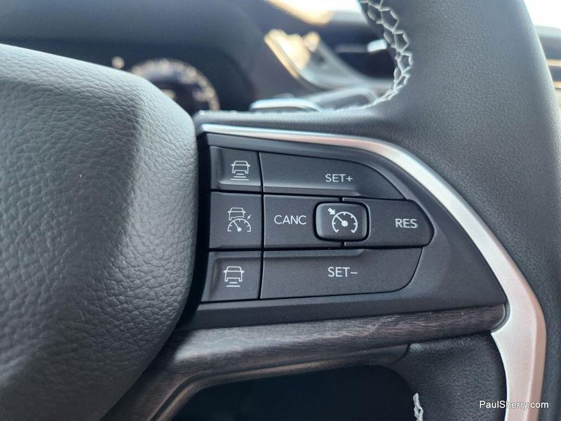 New 2025 Jeep Grand Cherokee Limited 4x4