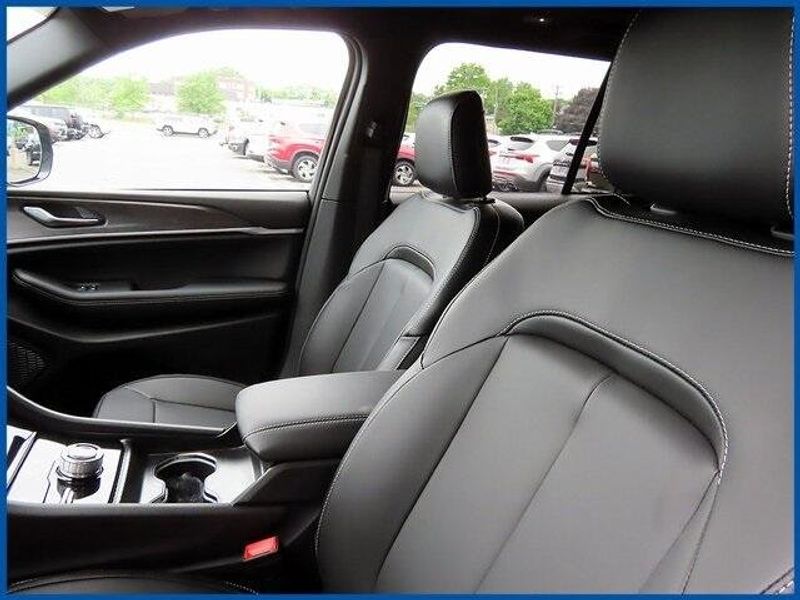 2025 Jeep Grand Cherokee LimitedImage 13