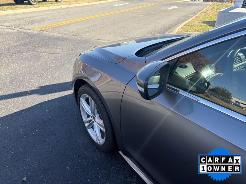 Used 2014 Volkswagen Passat TDI SE w/SunroofImage 11