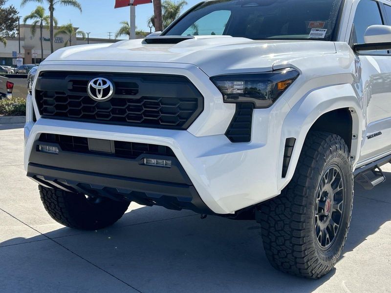 2024 Toyota Tacoma TRD SportImage 7