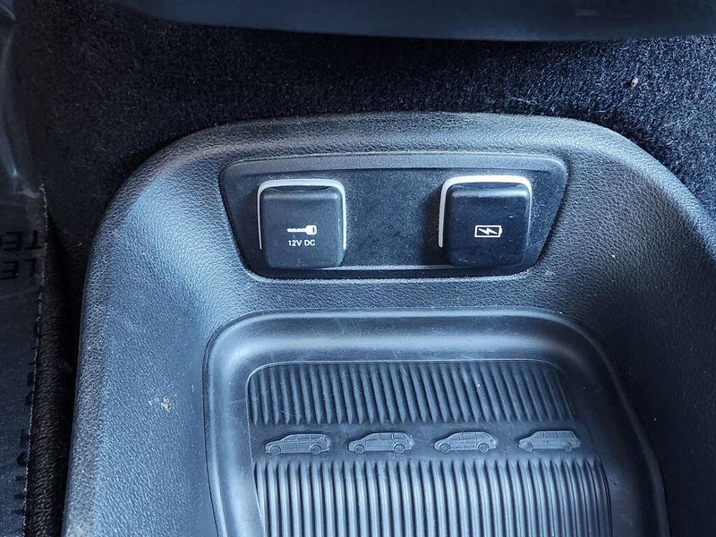 Used 2021 Chrysler Pacifica Touring L S