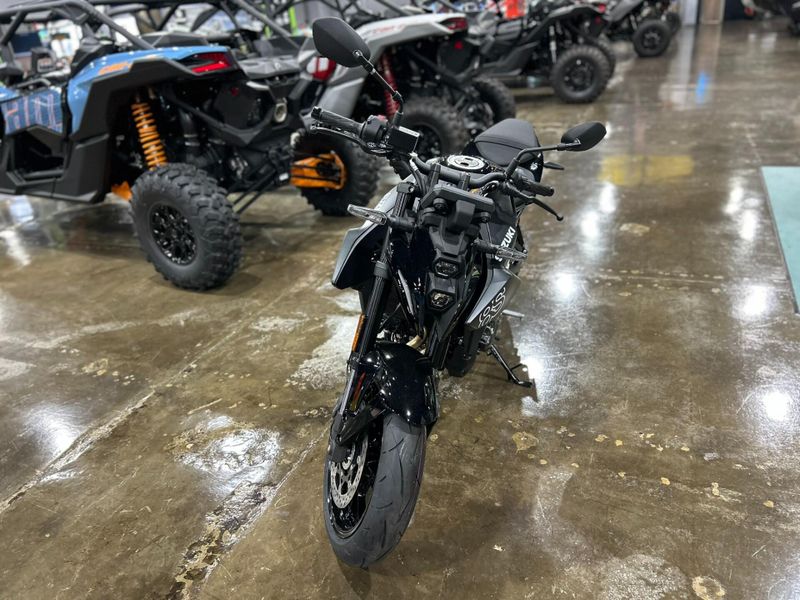 New 2026 Suzuki GSX-8S Image 13