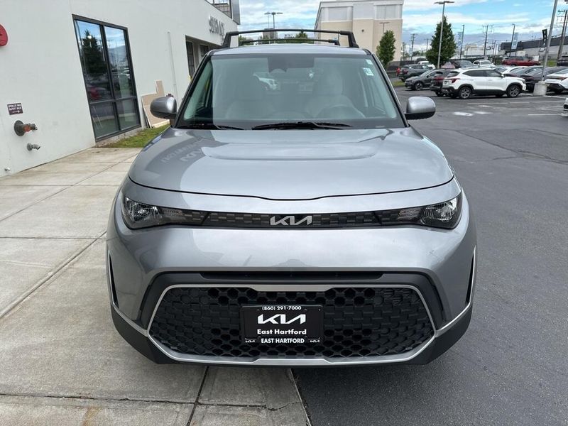 2023 Kia Soul LXImage 2
