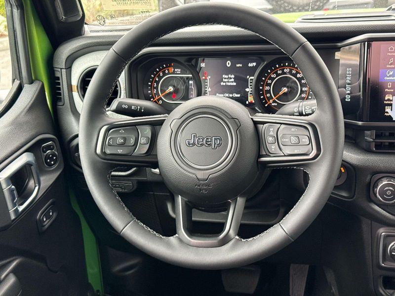 New 2026 Jeep Gladiator Sport S 4x4