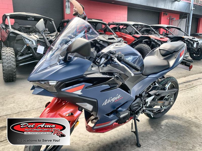 New 2026 Kawasaki NINJA 500 SE ABS Image 1