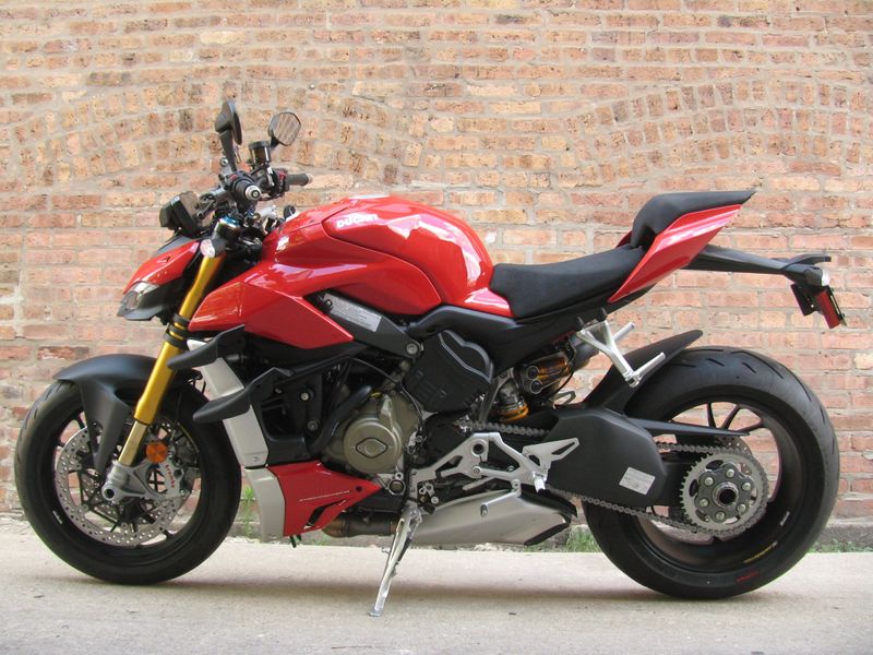 2022 Ducati Streetfighter V4 S Red  Image 2