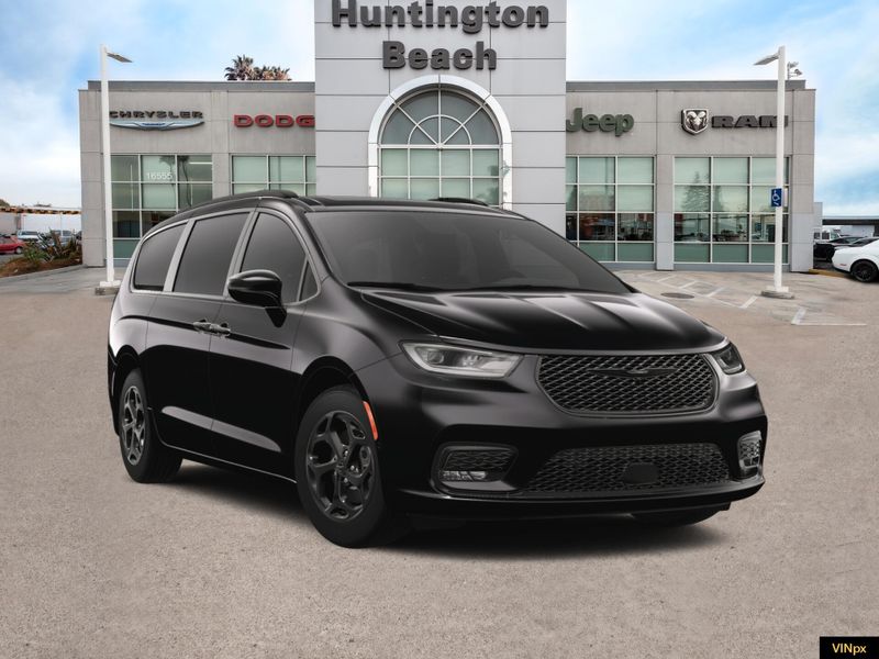 2025 Chrysler Pacifica Hybrid Select Premium SImage 16