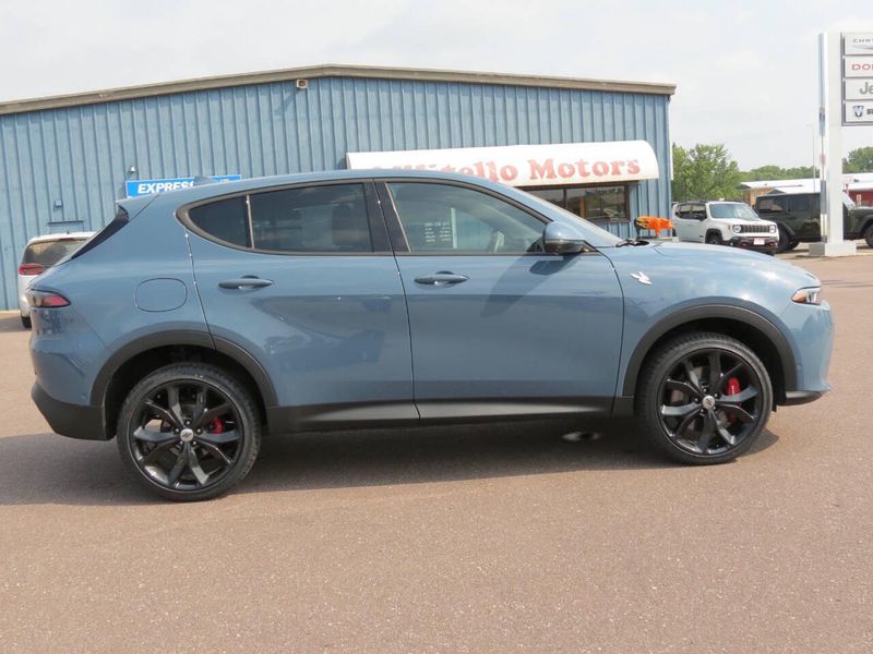 Used 2023 Dodge Hornet GT Plus AWD 4dr CrossoverImage 1