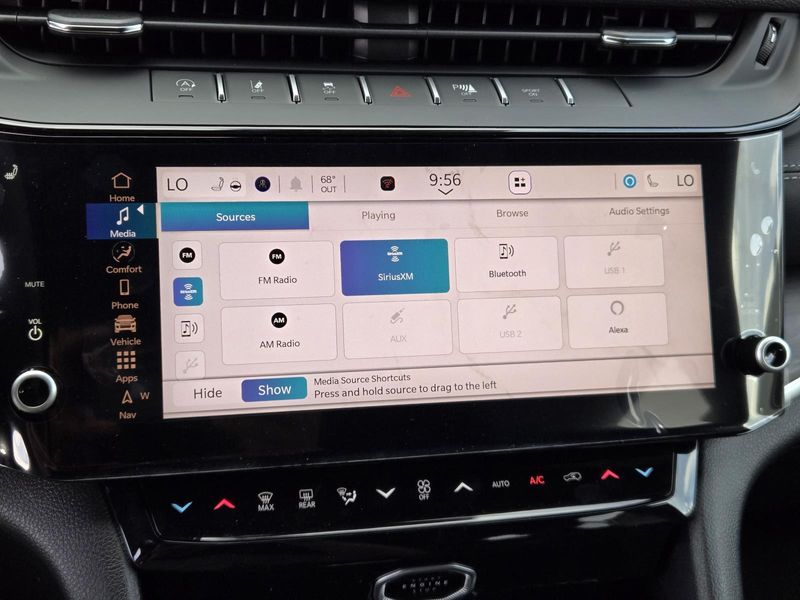 New 2026 Jeep Grand Cherokee Laredo Altitude 4x2