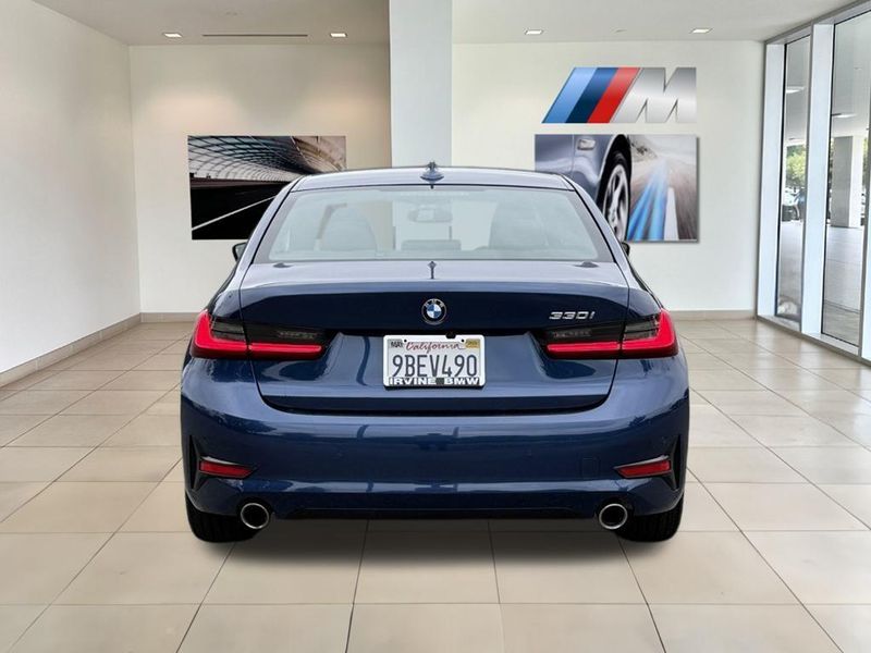 2022 BMW 3 Series 330iImage 6