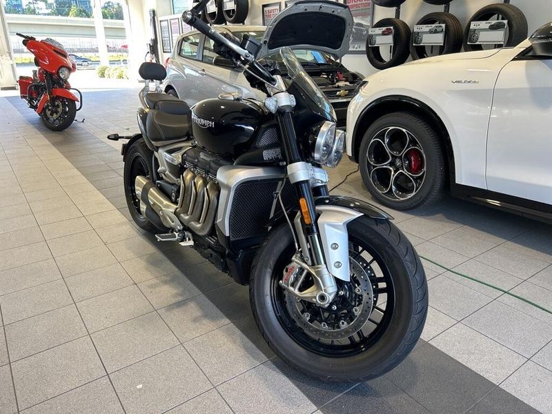 2022 Triumph Rocket 3 RImage 2