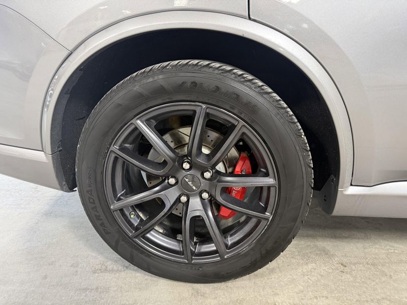 Used 2018 Dodge Durango SRTImage 9