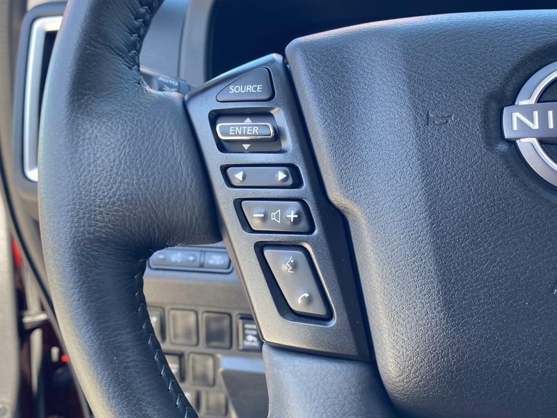 Used 2025 Nissan Frontier SVImage 26