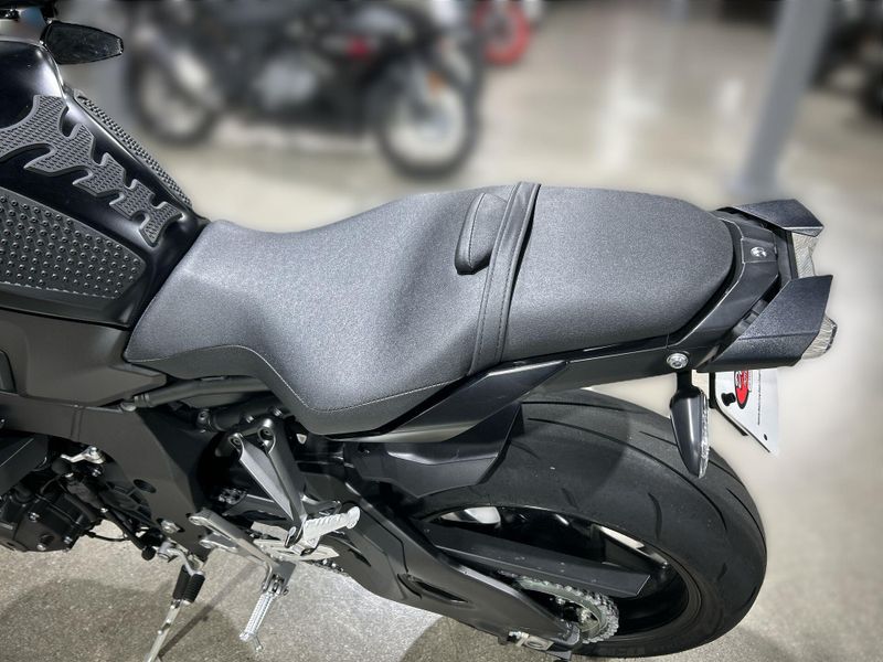 2019 Yamaha MT-10 Image 17