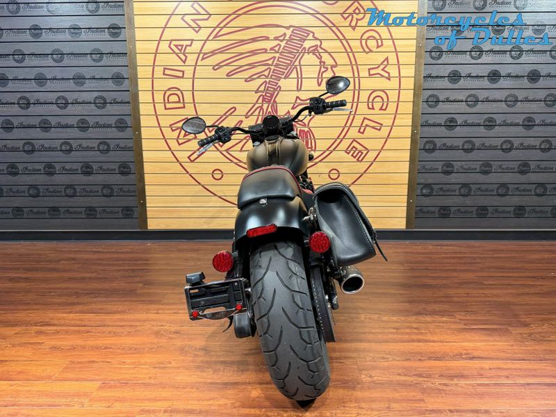 2022 Indian Motorcycle Chief Bobber Dark Horse Image 7