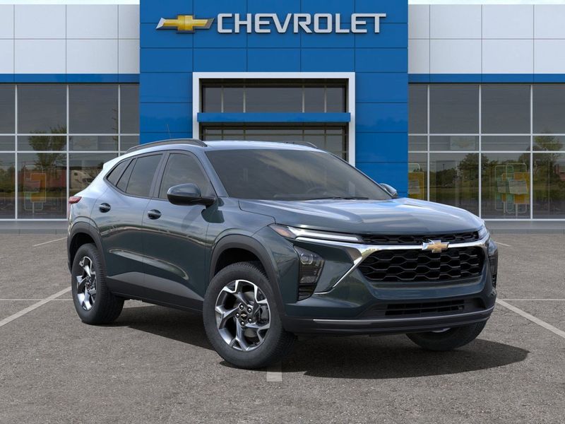 2025 Chevrolet Trax LTImage 7