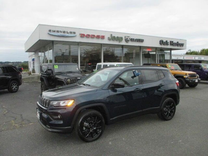 New 2026 Jeep Compass Latitude Altitude 4x4Image 1