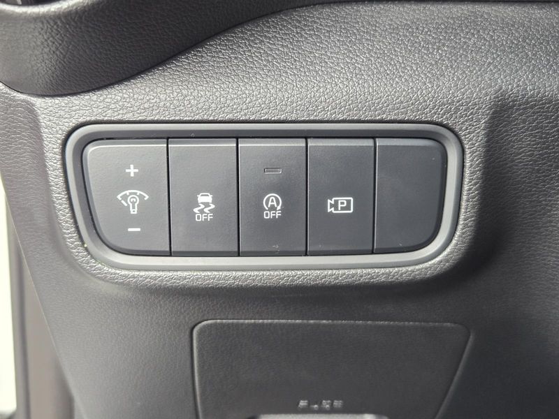 2023 Kia Soul GT-Line photo 18