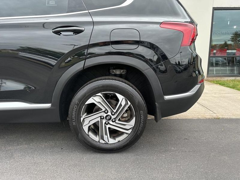 2022 Hyundai Santa Fe SELImage 14