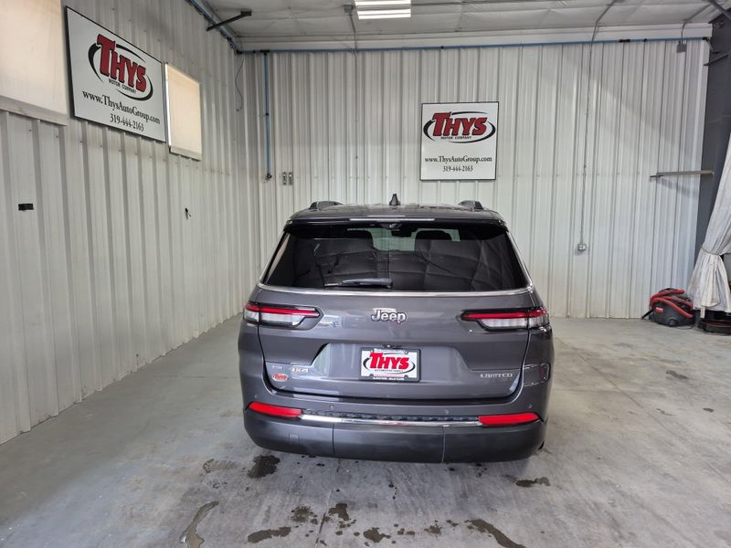 Used 2022 Jeep Grand Cherokee L LimitedImage 14