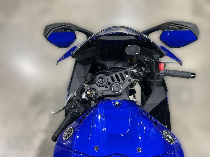 New 2027 Yamaha YZF-R9 Image 19