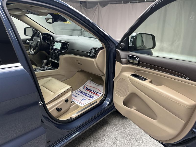 Used 2021 Jeep Grand Cherokee OverlandImage 24