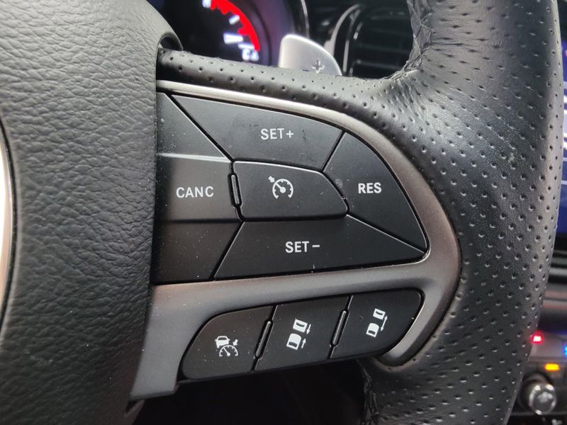 2024 Dodge Durango Citadel 3.6L AWD w/Sunroof/NavImage 38