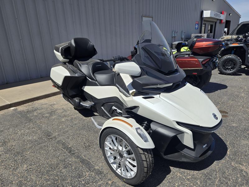 NEW 2026 CAN-AM SPYDER RT SEATOSKY Image 2