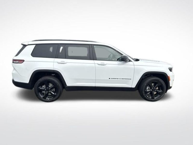2025 Jeep Grand Cherokee Altitude X2025 Jeep Grand Cherokee L Altitude X 4x4