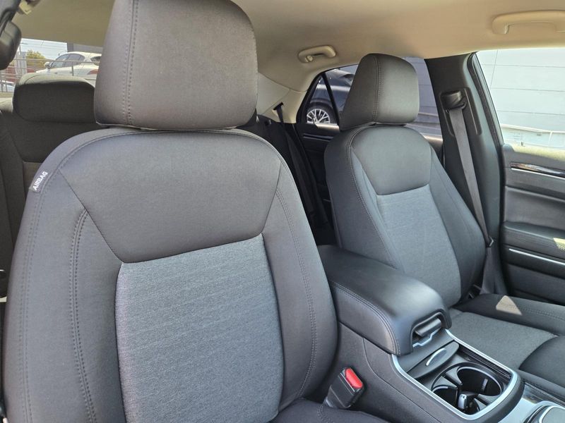 Used 2023 Chrysler 300 Touring RWD