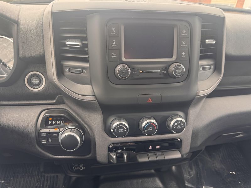 2024 RAM 2500 TradesmanImage 16