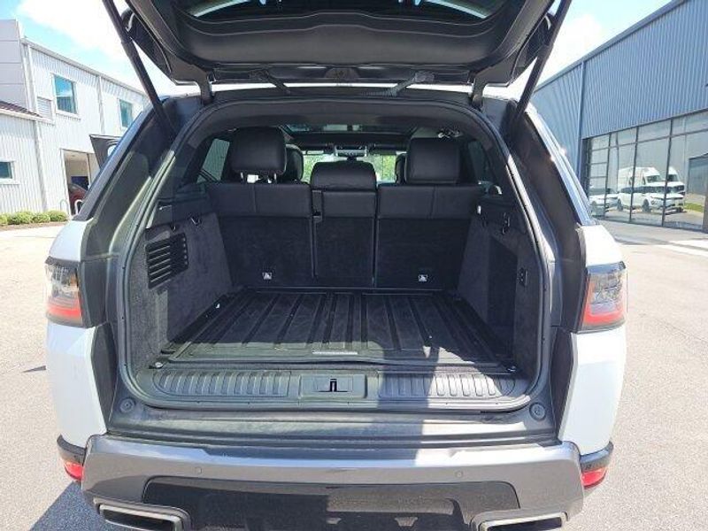 2022 Land Rover Range Rover Sport HSE Silver Edition