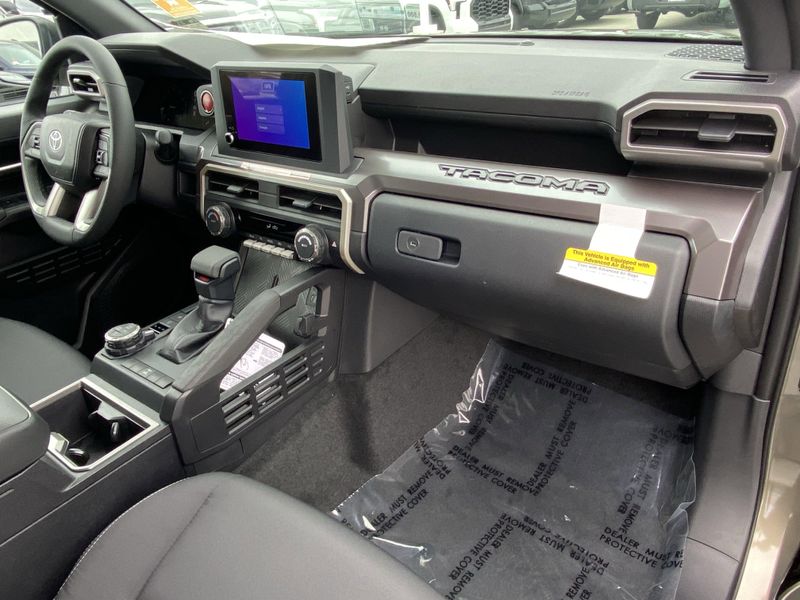 2025 Toyota Tacoma TRD Off RoadImage 9