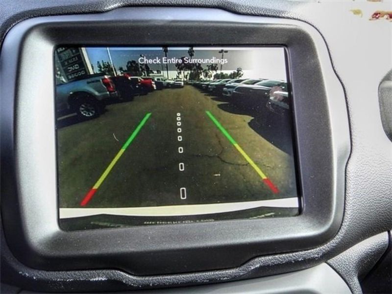 2022 Jeep Renegade Latitude 4x4Image 9