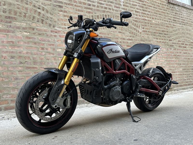 2022 Indian Motorcycle FTR1200R Carbon  Image 4