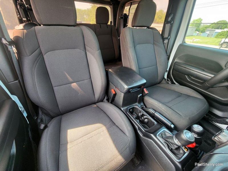 2023 Jeep Wrangler Sport SImage 2