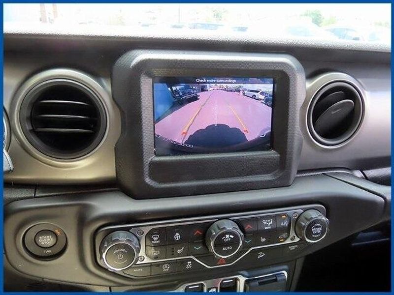2021 Jeep Wrangler Unlimited WillysImage 18