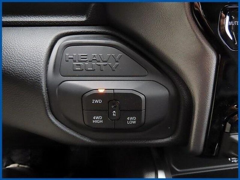 2025 RAM 3500 Big HornImage 17