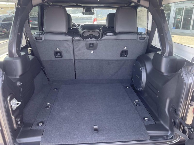New 2026 Jeep Wrangler 4-door Rubicon X