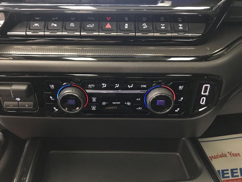 2024 Chevrolet Silverado 1500 ZR2Image 13