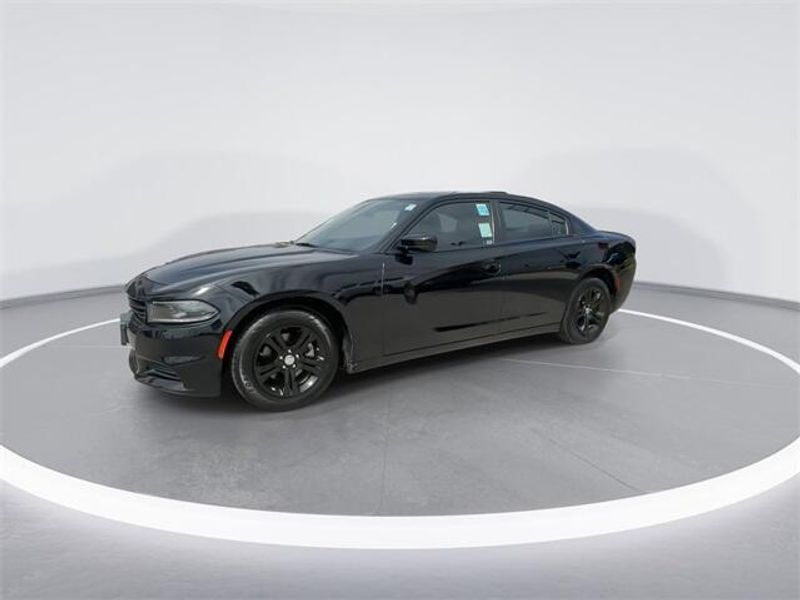 2022 Dodge Charger SXT photo 4