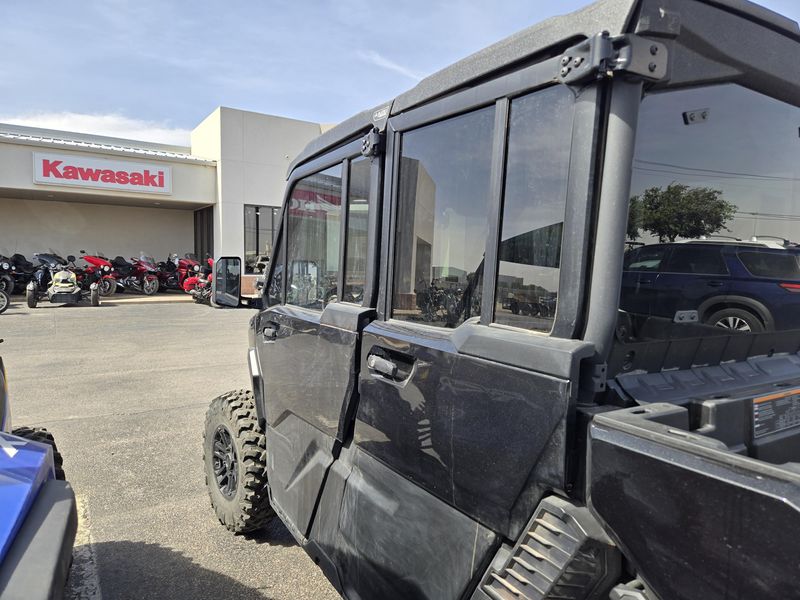 USED 2026 CAN-AM SSV DEF MAX TEXCAB 65 HD11 BK HB 26 LIMITED HD11 Image 9