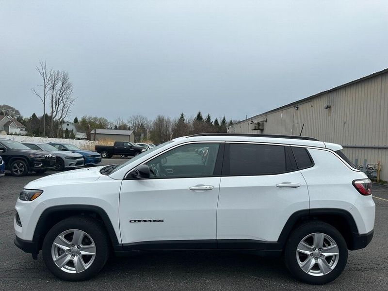 2022 Jeep Compass LatitudeImage 9