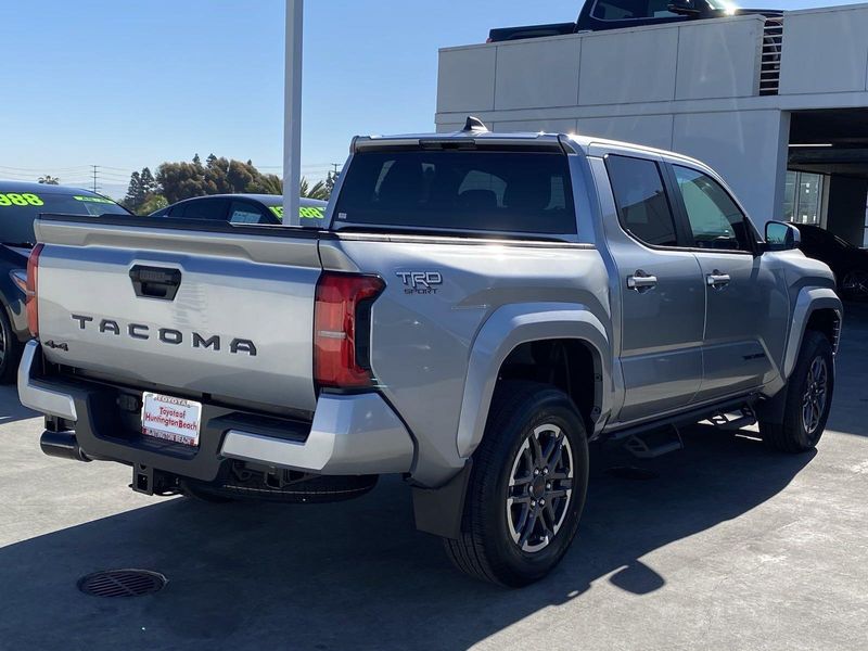 2024 Toyota Tacoma TRD SportImage 3