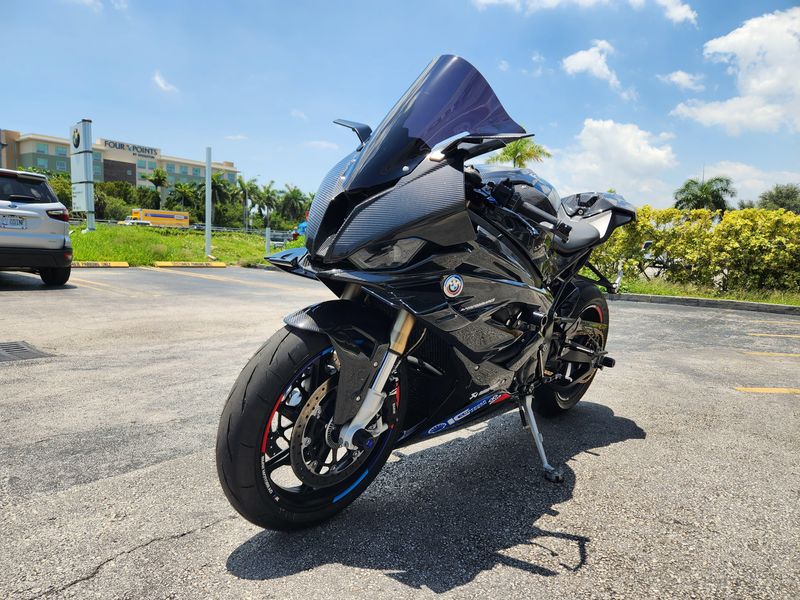 2023 BMW S 1000 RR Image 3