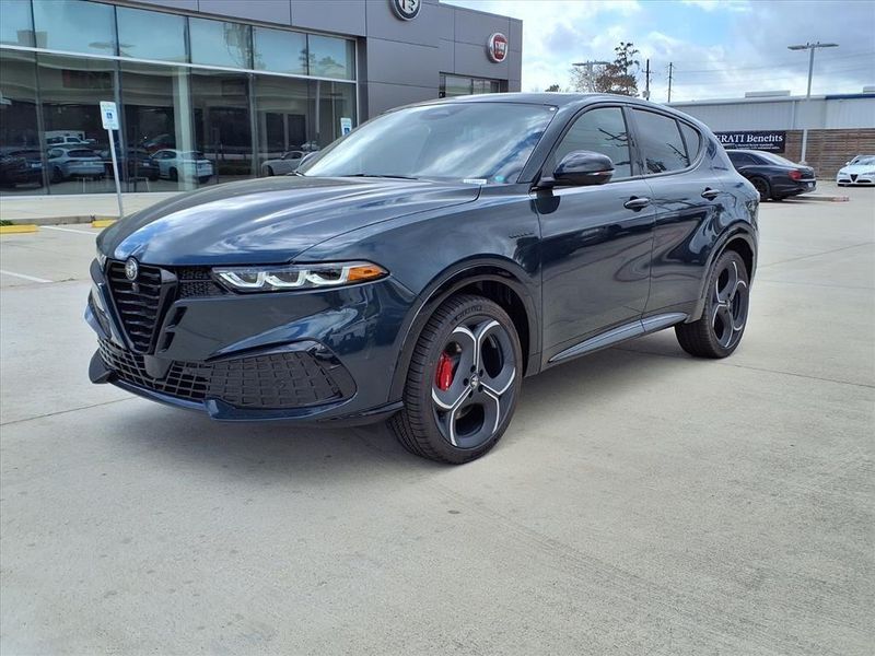 New 2026 Alfa Romeo Tonale Veloce AwdImage 2